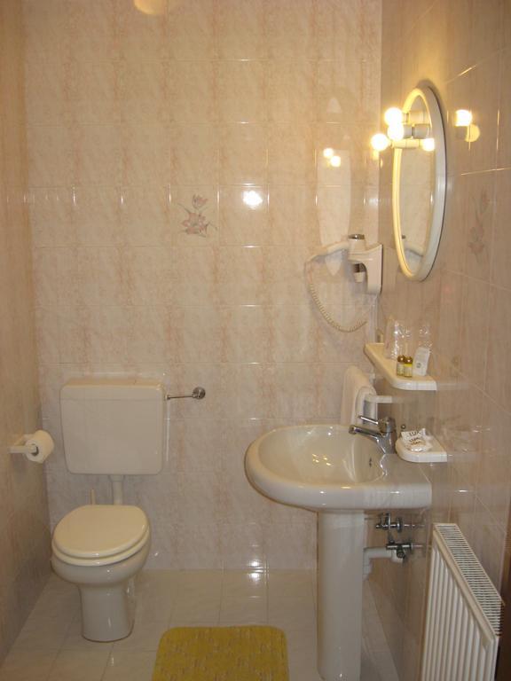 Tavagnacco Albergo Ristorante Rosade المظهر الخارجي الصورة